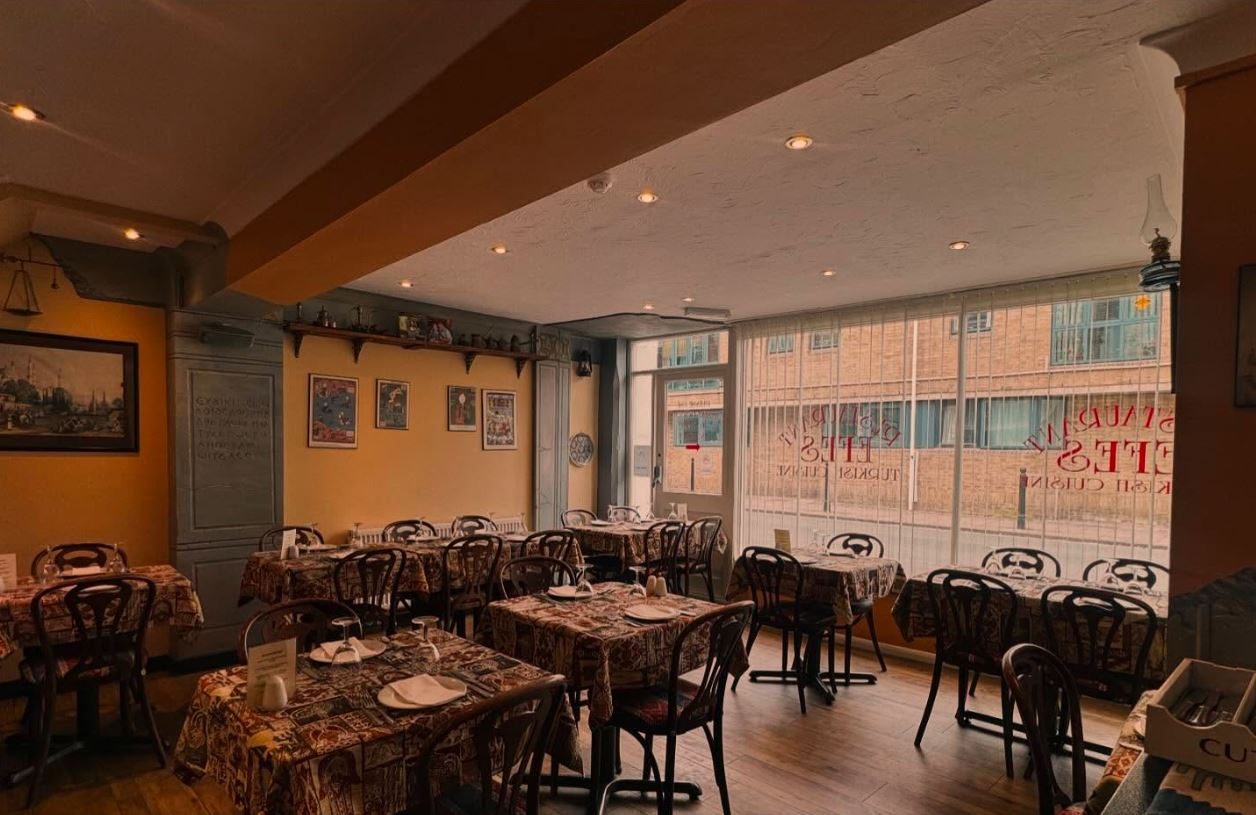 The dining room by the window